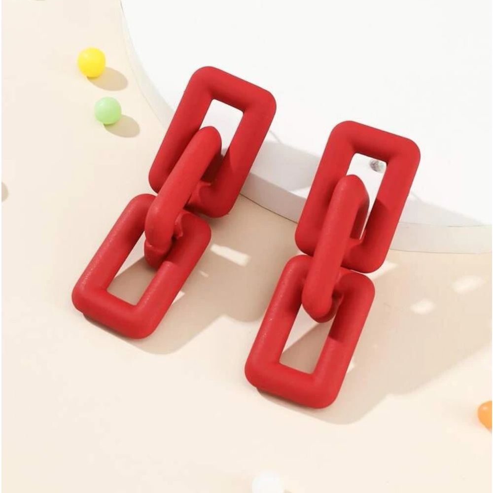 Hollow Out Geo Link Drop Earrings